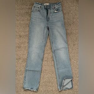 Abercrombie & Fitch The 90s Straight Ultra High Rise Jeans